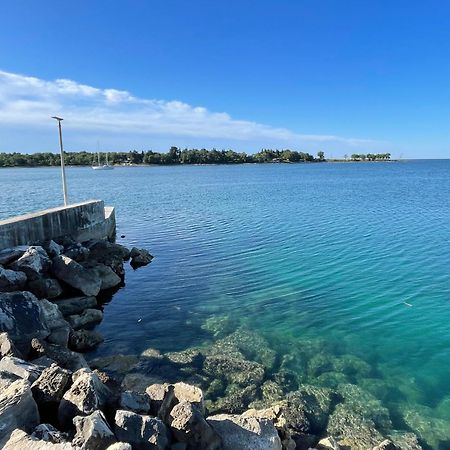 Todor Seaside Apartments Ловречиця Екстер'єр фото